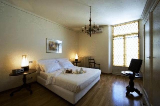 Soggiorno Rondinelli Florence Bilik gambar